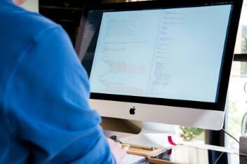 python怎么爬取多页数据